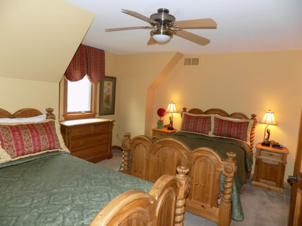 French Villas 4Bed 8