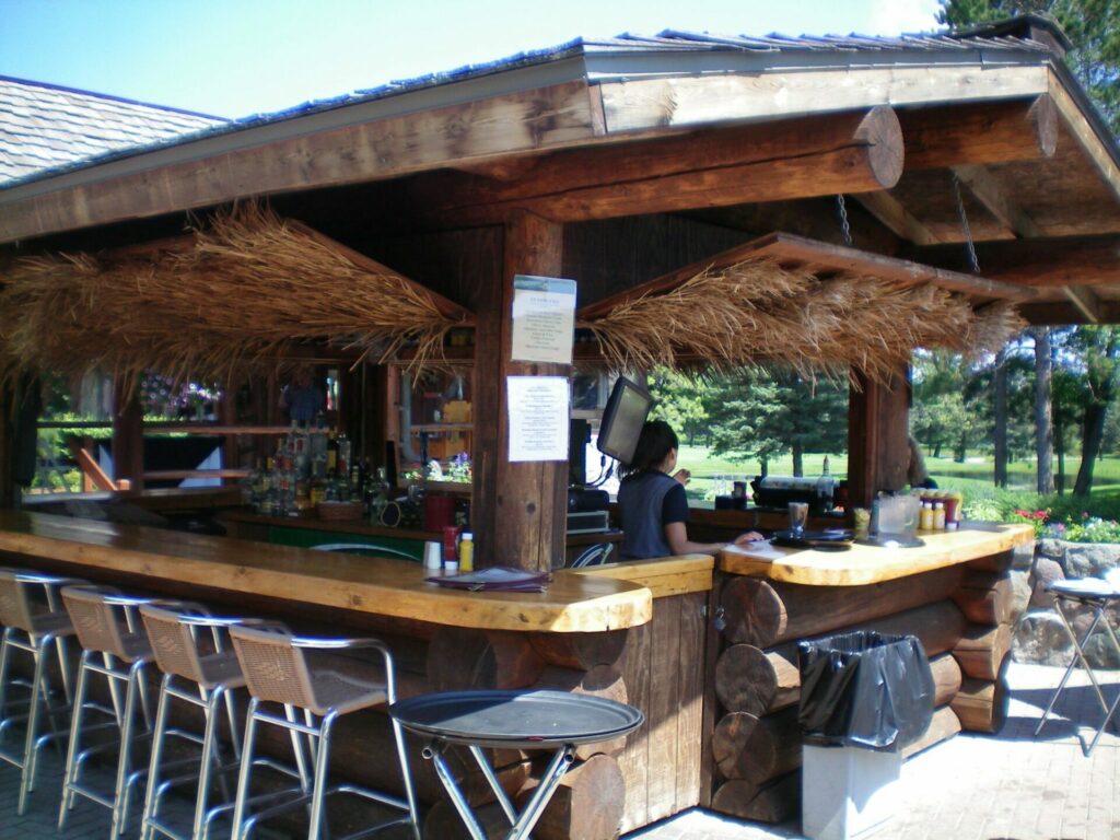 Tiki Bar 4