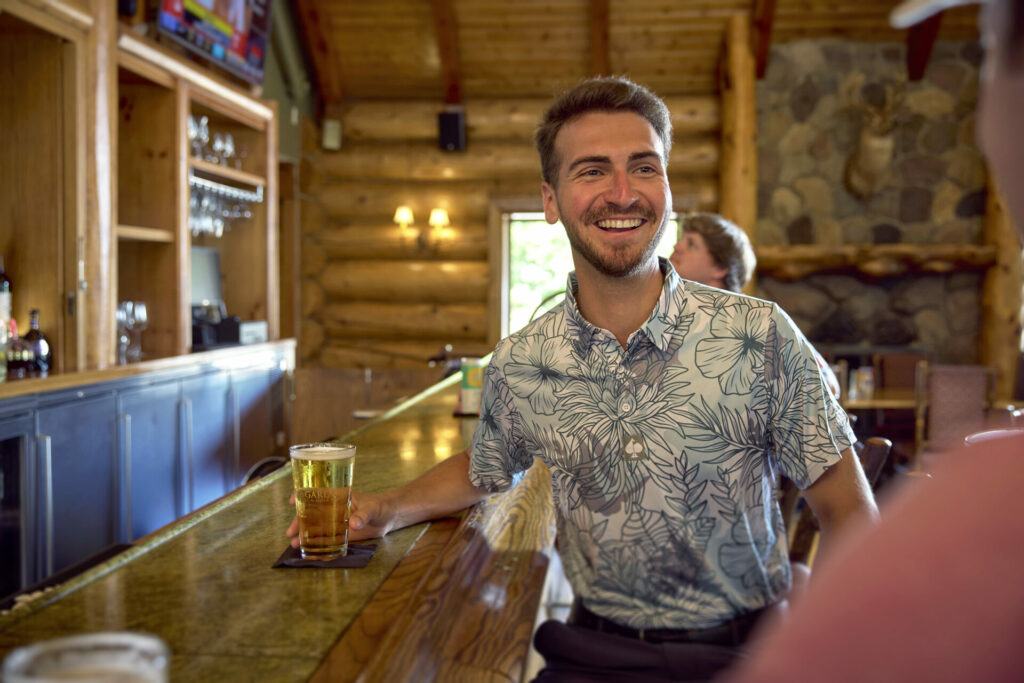 GR2023 Garland AntlerBar 02